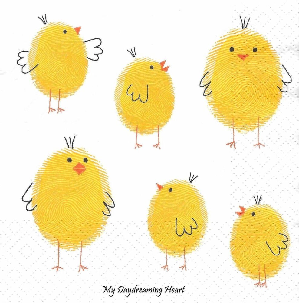 Petits poussins avec les doigts