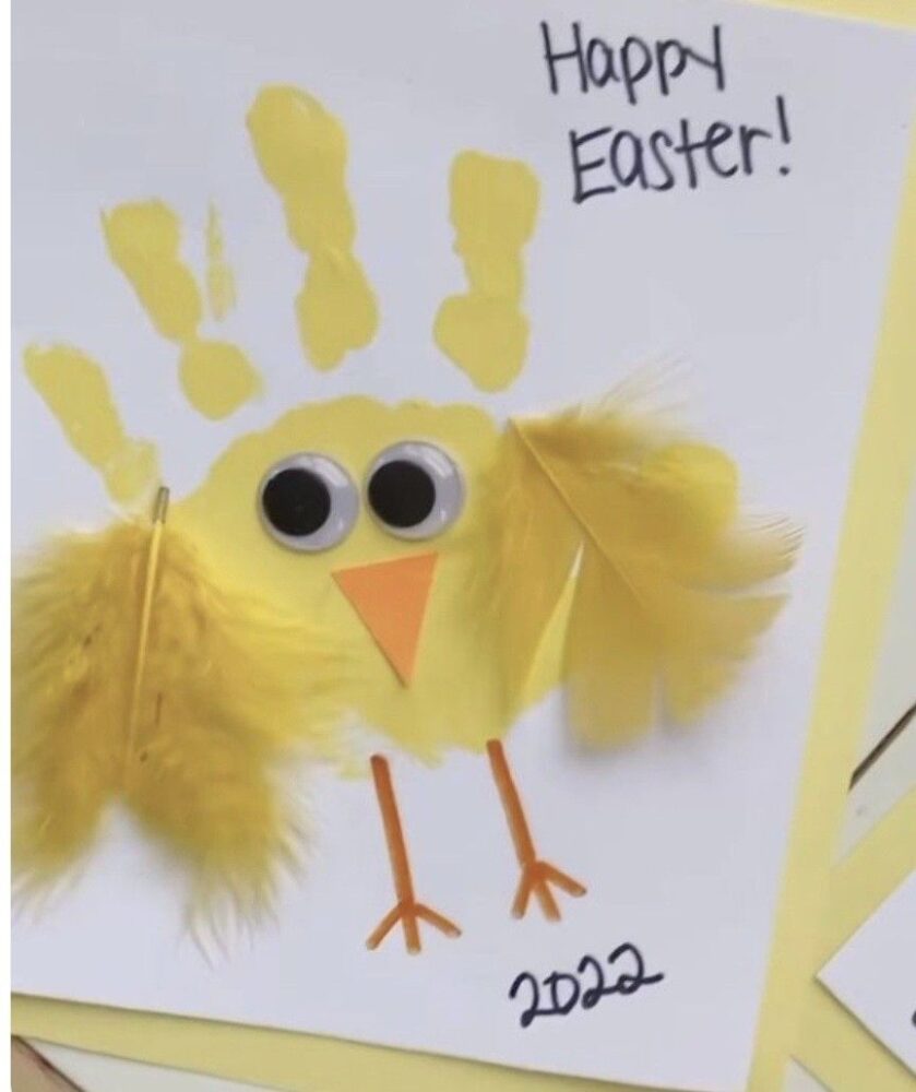 Le poussin tout doux (empreintes de mains) bricolages de pâques