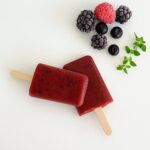 popsicles banane et petits fruits-wooloo