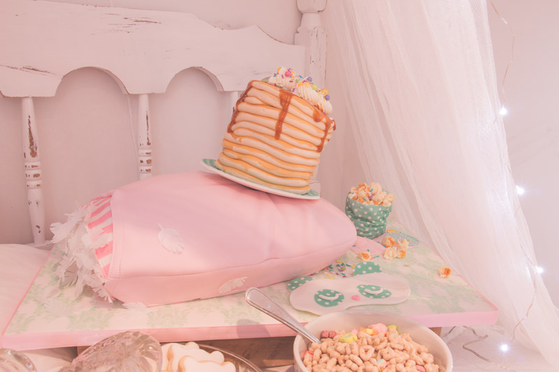 Gâteau oreiller rose pour party pyjama