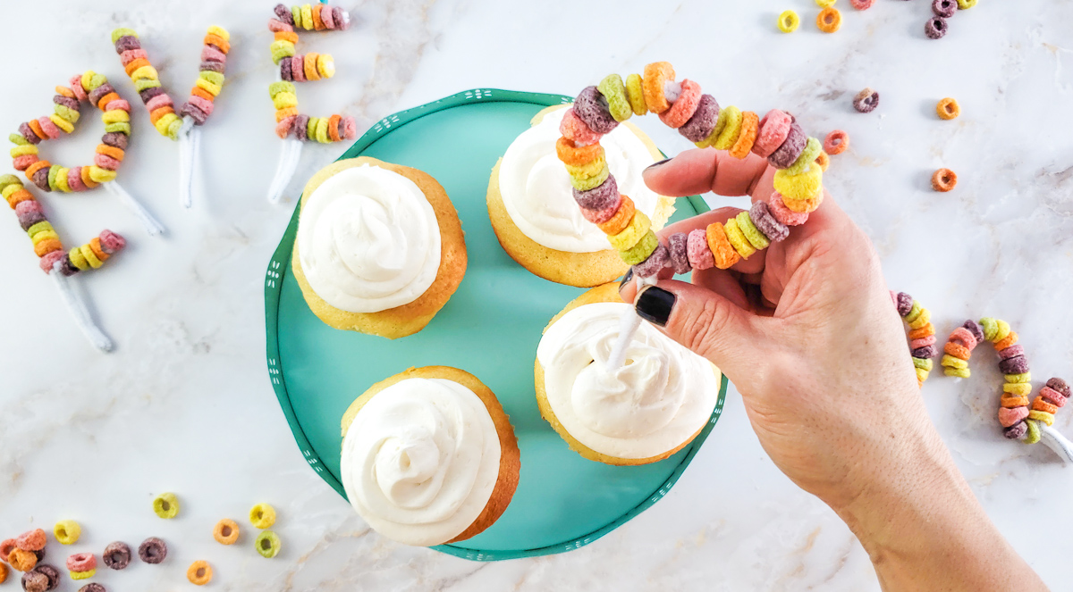 coeur-fruit-loops-cupcake-topper-wooloo