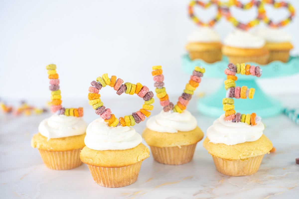 coeur-fruit-loops-cupcake-topper-wooloo