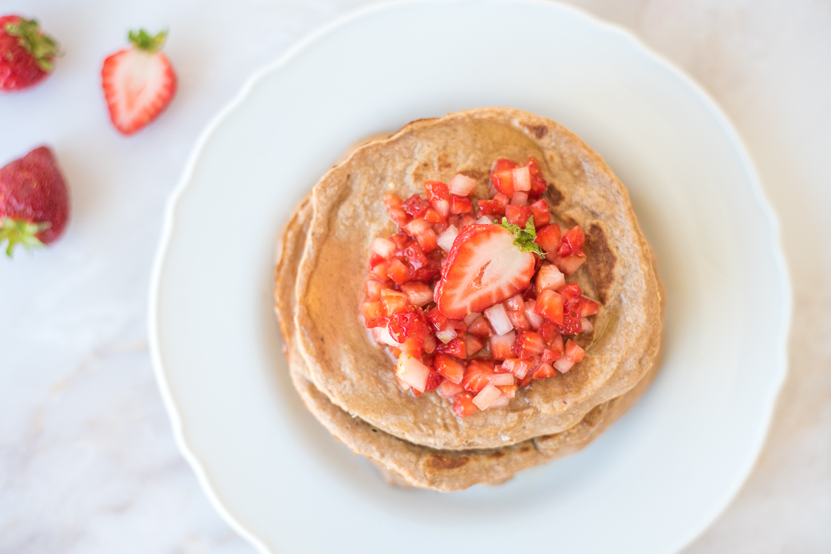 pancakes-blender-fraise-banane-wooloo_tabletop