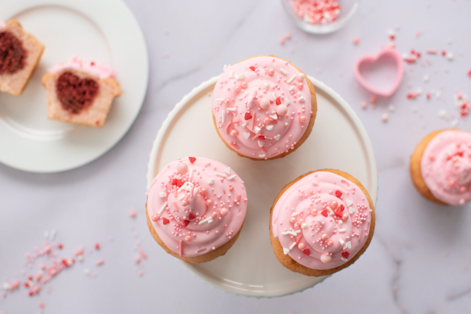 cupcakes-de-St-Valentin-avec-un-coeur-caché-wooloo_entête