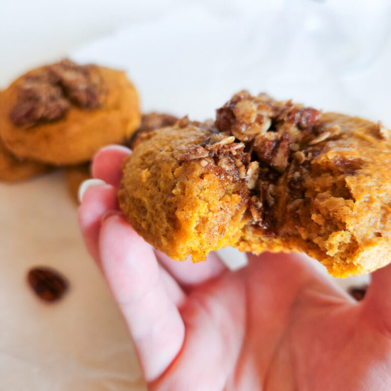 des muffins biscuits croustillants et moelleux aux saveurs d'automne de citrouille épicée