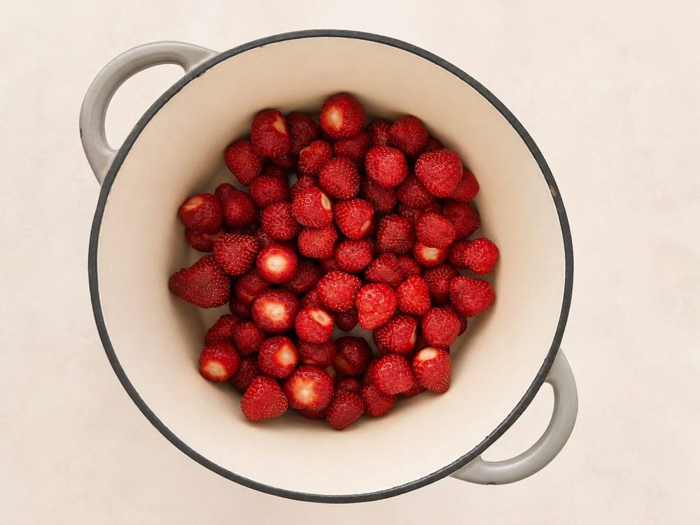 Casserole avec des fraises du Québec